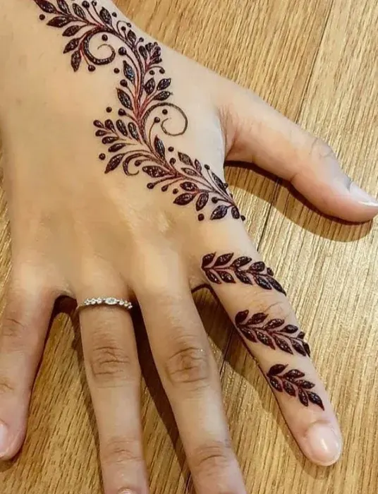 Arabic Back Hand Mehndi Design