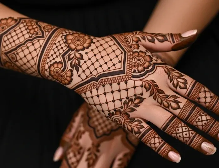 Mehndi Design 2024 Back Hand Mehndi Design 2024 Back Hand